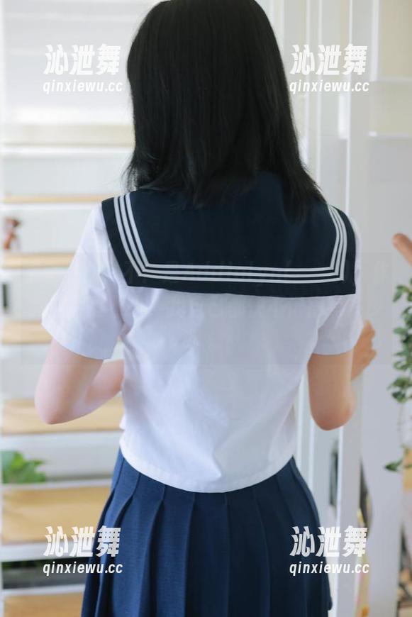 水手少女，不！是Addielyn(에디린)，作品数量真不少，我自己都快不记得有多少了。