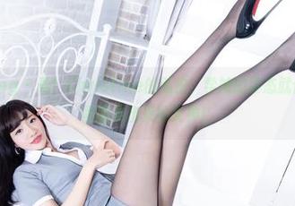 Beautyleg - 看！Christine的私拍，学妹的姿态就像是从校园里面走出来的女神！