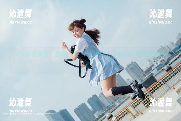 BoLoli菠萝社 - 柳侑绮的女仆写真集，下载吗？其实也没啥特别的。