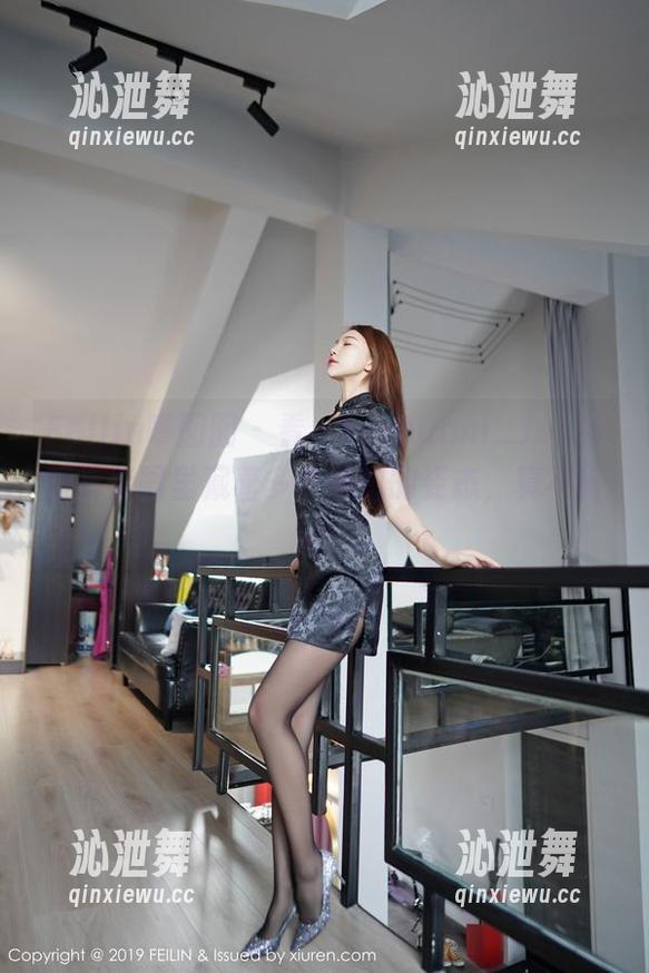 Feilin嗲囡囡-Jennanni_Jen Feilin嗲囡囡 - 看,Jennanni_Jen的短裤套图里藏着多少骄傲的姿态,真不好说!