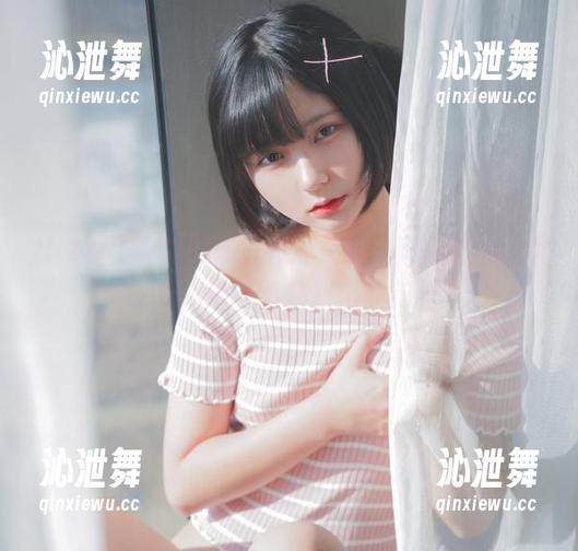Hizzy(히지)的照片轰炸更新，SelfSatisfaction写真集拼出新花样
