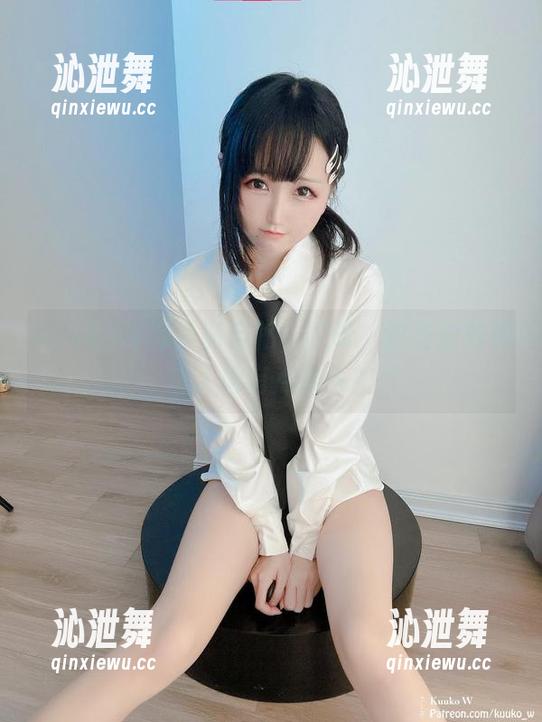 KuukoW的圣诞自拍，哎呀，这资源好像迷人得有点过头？