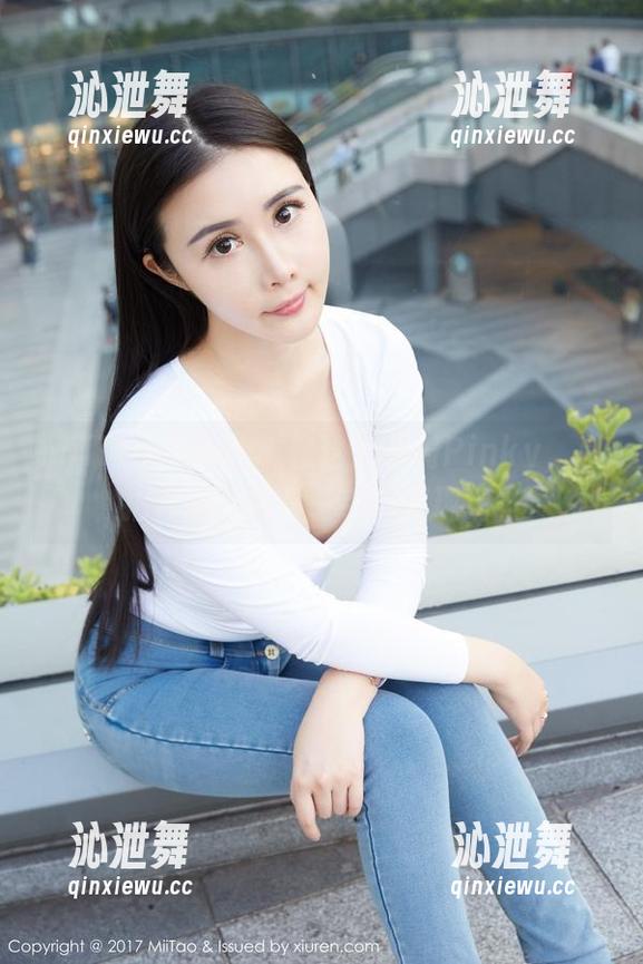 MiiTao蜜桃社 - 白丝加佩琦Pinky，私拍合集中的段子手翻车现场！