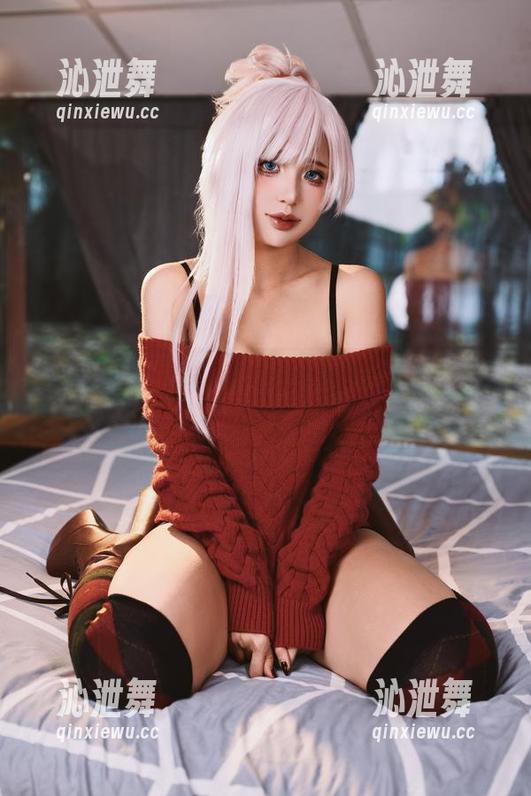PuyPuyChan的Castoria，随便一张写真都有几分意味深长？