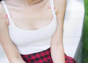 TGOD推女神 - 如果眼镜会讲故事，黄可christine的图集能聊个天！