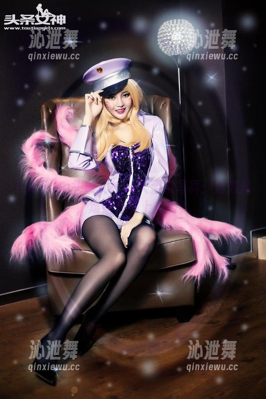 TouTiao头条女神-大蜜蜜 TouTiao头条女神 - 大蜜蜜写真:这肉丝,难道是要上桌的?