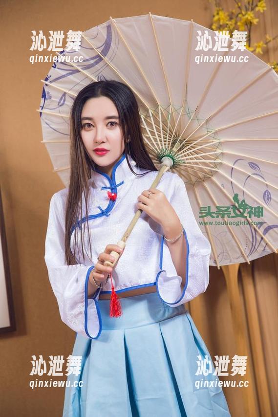 TouTiao头条女神-杨漫妮baby TouTiao头条女神 - 当杨漫妮baby遇上蕾丝——这样的作品,真应配上一段小提琴的插曲