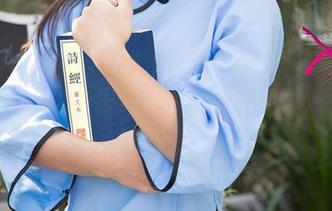 UGirls尤果网 - 陈怡曼的白裙高清写真让人有种微妙的思绪游荡，怎么说都说不完的画面。