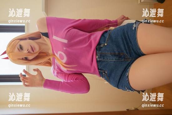 Vinnegal与蛇喰梦子的写真全集，透着点什么……不纯洁的想象？