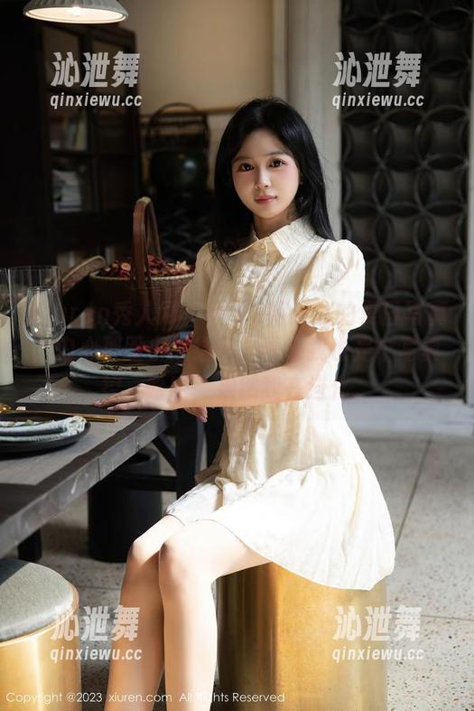 Xiuren秀人网 - 看了z杯悠悠的夏日写真，内心那股小总结——原来我也是个写真控，哈哈，果然我在进化。