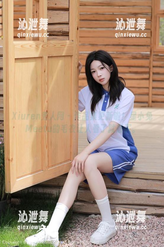 Xiuren秀人网-星小兔Meetu Xiuren秀人网 - 作品集更新啦!星小兔Meetu的毛衣让人看了就想买。