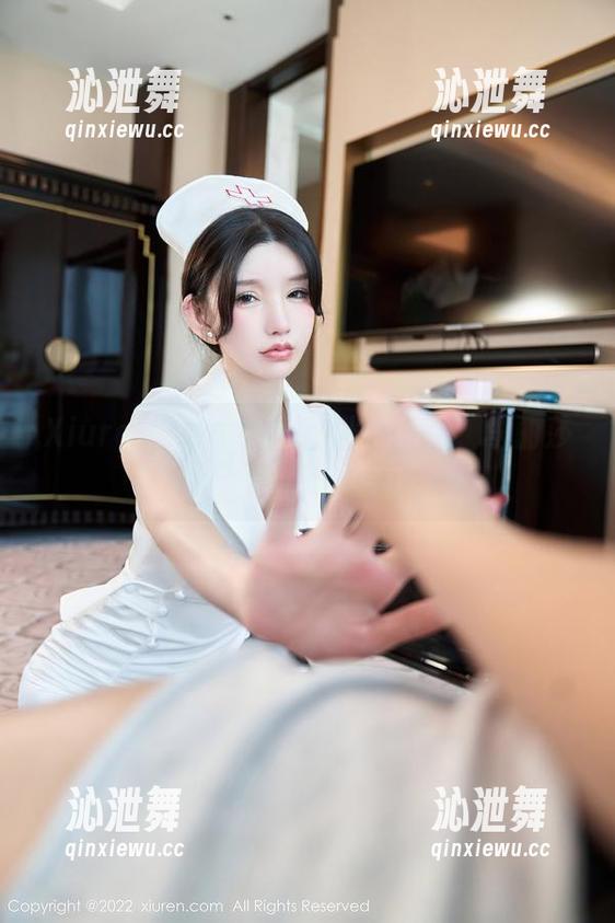 Xiuren秀人网 - 没圣光的瞬间，李丽莎带来的灰丝写真