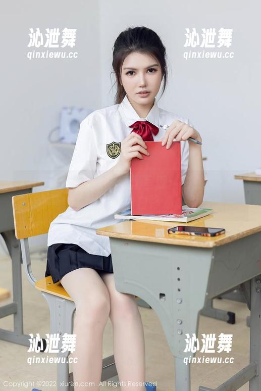 Xiuren秀人网-白茹雪Abby Xiuren秀人网 - 原图呈现:白衬衫穿搭,白茹雪Abby“白白净净”很有意思