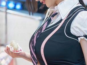Xiuren秀人网 - 陈梵妮Fanny的白丝作品让人心绪飘飞，腿可以太过白皙吗？