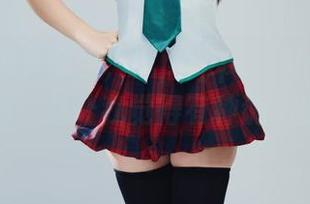 我见过很多黑色，但puypuychen的这一套美图，总让我觉得有种说不出的韵味。