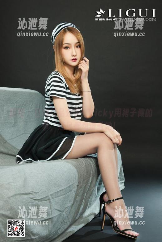 丽柜 - 红裙作品分享：Vicky用裙子做的事，连风都想请教她！