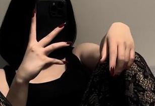 微密圈 - 黑丝也有新玩法！保守的二舅妈高清写真集不看你一定会后悔！