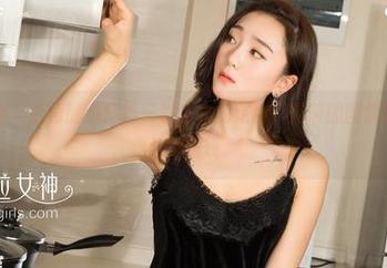 克拉女神 - 白裙的选择是一种生命的定制，嘉萌的图集里恰如其分地展现。