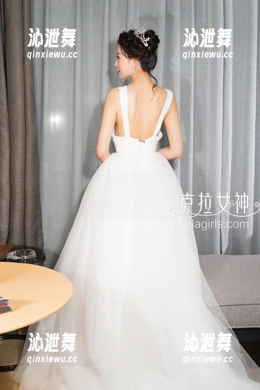克拉女神 - 如果天台有声音，熙妍的写真会不会变得更加迷人？