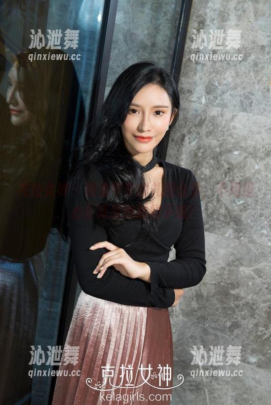克拉女神 - 观看芊芊的礼服合集，不用担心会踩到她的裙子哦！