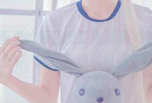 兔玩映画里的师匠和艾米莉亚，高清写真集上架，就这？也就过得去吧。