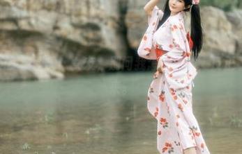 失眠小宁的免费图册：女友，别问我怎么看的，反正看得停不下来。