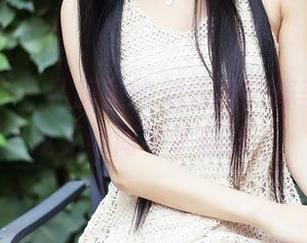 头条女神 - 私房里的刘瑾希花嫁美图，让我无意间补了糖分。