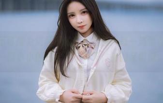 妍子坚不可摧为您呈现的厨娘图集：每一道菜似乎都是一段小小的日常，有久未体验的亲切感。