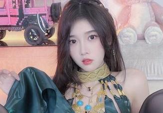 情迷小小奶瓶儿的兔子时光，来一趟生日限定图册的免费旅程吧！