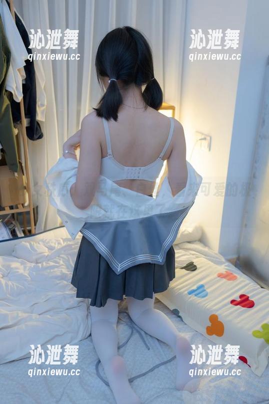 少女秩序 少女秩序:双马尾、白丝,看来可爱的极限就在这里了。