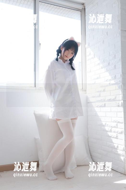少女秩序私房特供，红裙和白丝不对称的小纠葛！