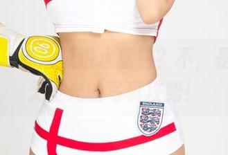 尤果网 - 泳池里洪水猛兽？不，是周心情无圣光的写真攻势！