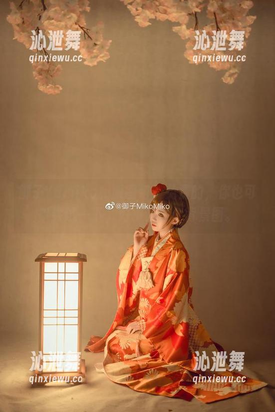御子Yumiko和服图包，免费的，你也可以尝试一下，好拿来做个背景图。