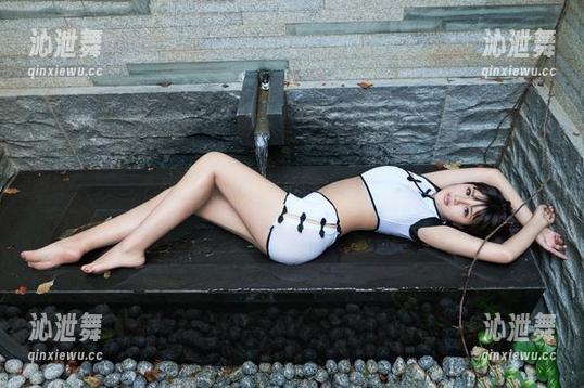 推女郎-娜露 推女郎 - 学妹写真集已经出来了,娜露不会真让我们只看原图吧?