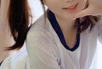 高清穿错了衣服的圣诞，图册上是依酱吖的神奇日常。