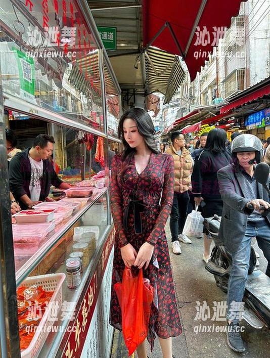 微密圈 - 是小逗逗的私房圈子，校园里每张照片都是一种随性之美，想去凑热闹！