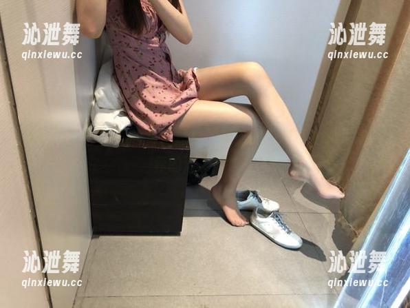 有你喵 微密圈 - 有你喵的免费照片,靠谱吗?说不定我也是JK界的潜力股呢!