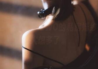 直击心头，木棉棉OwO的私房婚纱照真让人想多了。