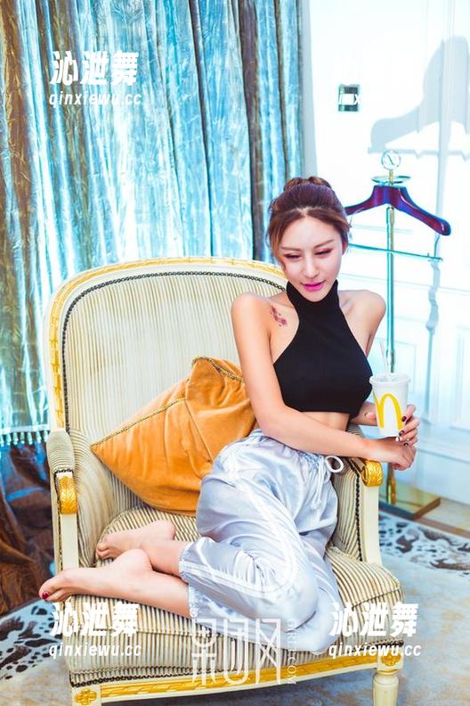果团网 - 风里雨里，我只信通灵儿的牛仔裤美图！立马加入！