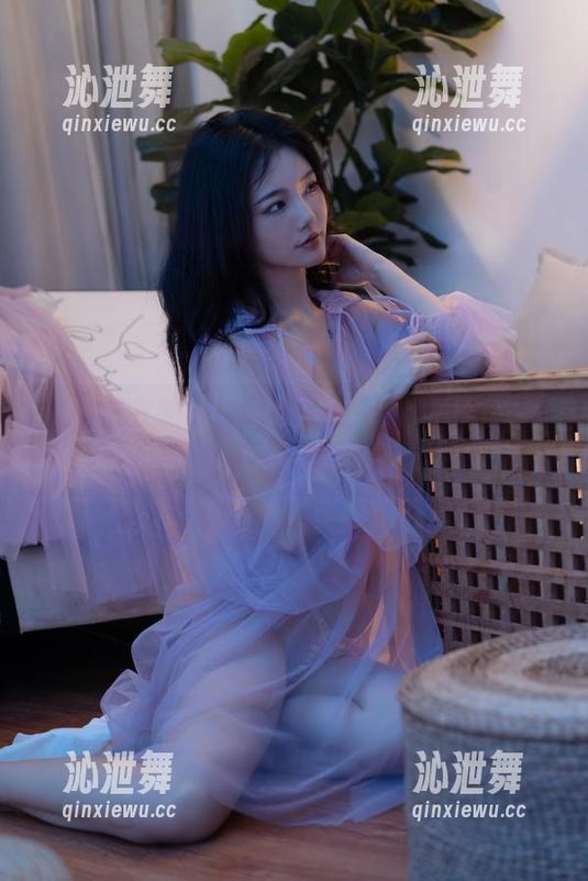 COS浴衣的桃良阿宅，正好把我从沉闷的现实拉回梦里。