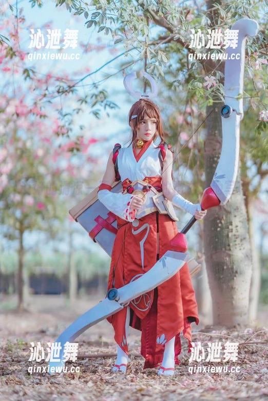 说好的清凉一夏，桜桃喵的精选泳池写真全在这里
