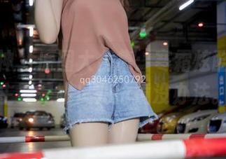 梦丝女神 - 原图大合集：寒霜炫酷姿势，主要是跟风儿抢镜没办法。