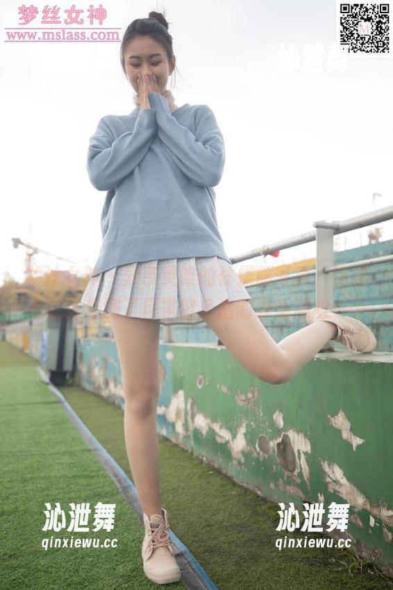 梦丝女神 - 分享灵唯的体操服写真，这姿态让我想到了自家健身房的厚重尴尬……