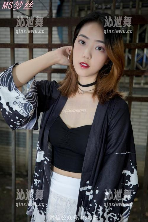 梦丝女神 - 魏婷婷与秘密的高清碰撞，画面也太微妙了吧？