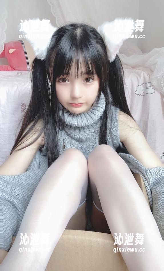樱井宁宁的牛仔裤果然不同凡响，私拍原图我都舍不得保存！