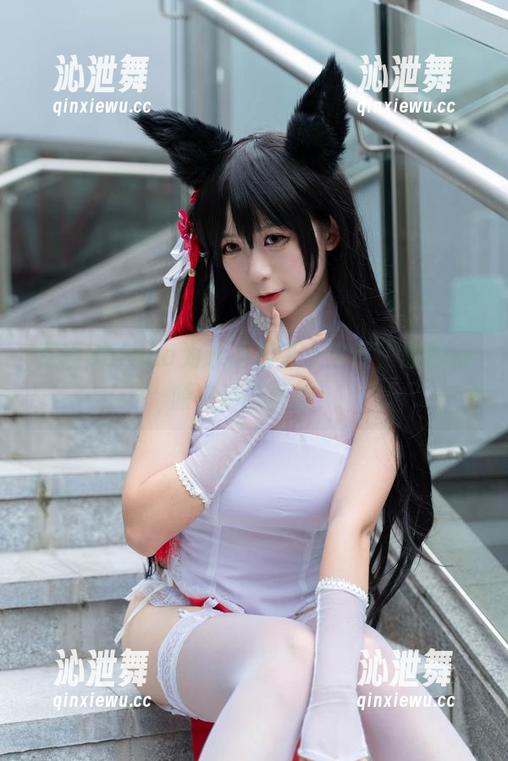 樱落Selena 樱落Selena为泳池加了点热度,原图资源来最新鲜的!