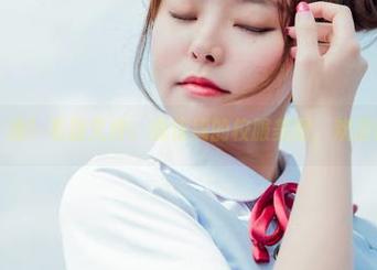 波萝社 - 滴！有新文件：柳侑绮的校服美图，欢迎网盘下载