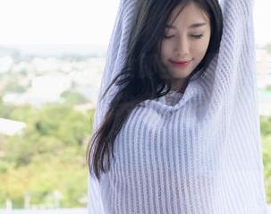 爱蜜社 - 黄歆苑兔女郎全套图包，似乎进入了一场小小的迷失，禁忌的好奇让人想看个不停。