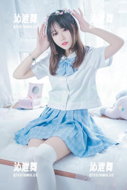 小僵尸与猫君君MaoJun：这组写真，让你的壁纸不再单调
