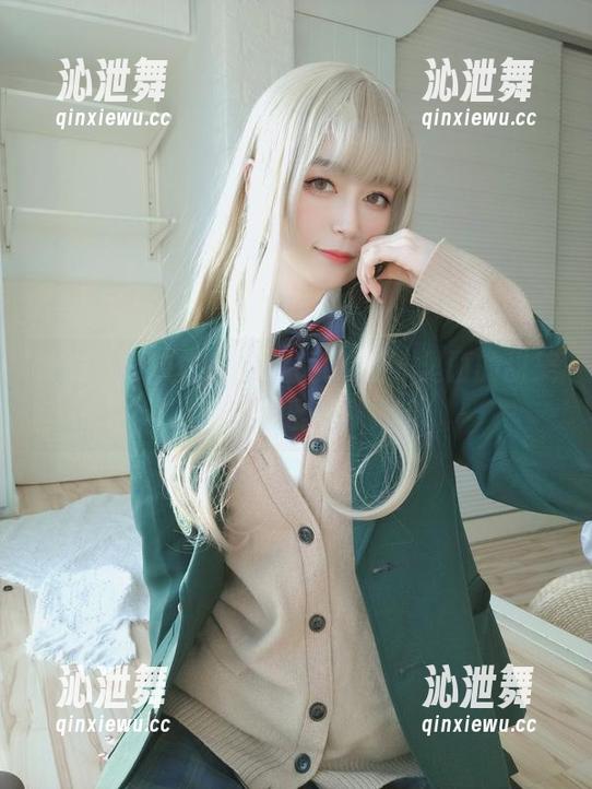 白银81 尝试解读白银81的福利原图,里面的甜美后辈超出想象!